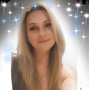 Meet your Posher, Leanne